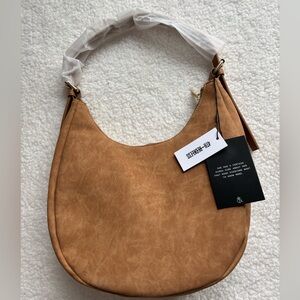NWT 4th & Reckless Una Faux Suede Crescent Bag in a warm tan/brown